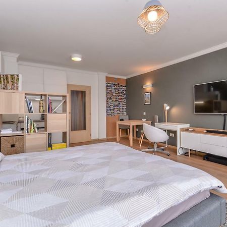 The Spot - Fully Equipped, Central, Modern Studio By Flat Mаnager Sofia Bagian luar foto